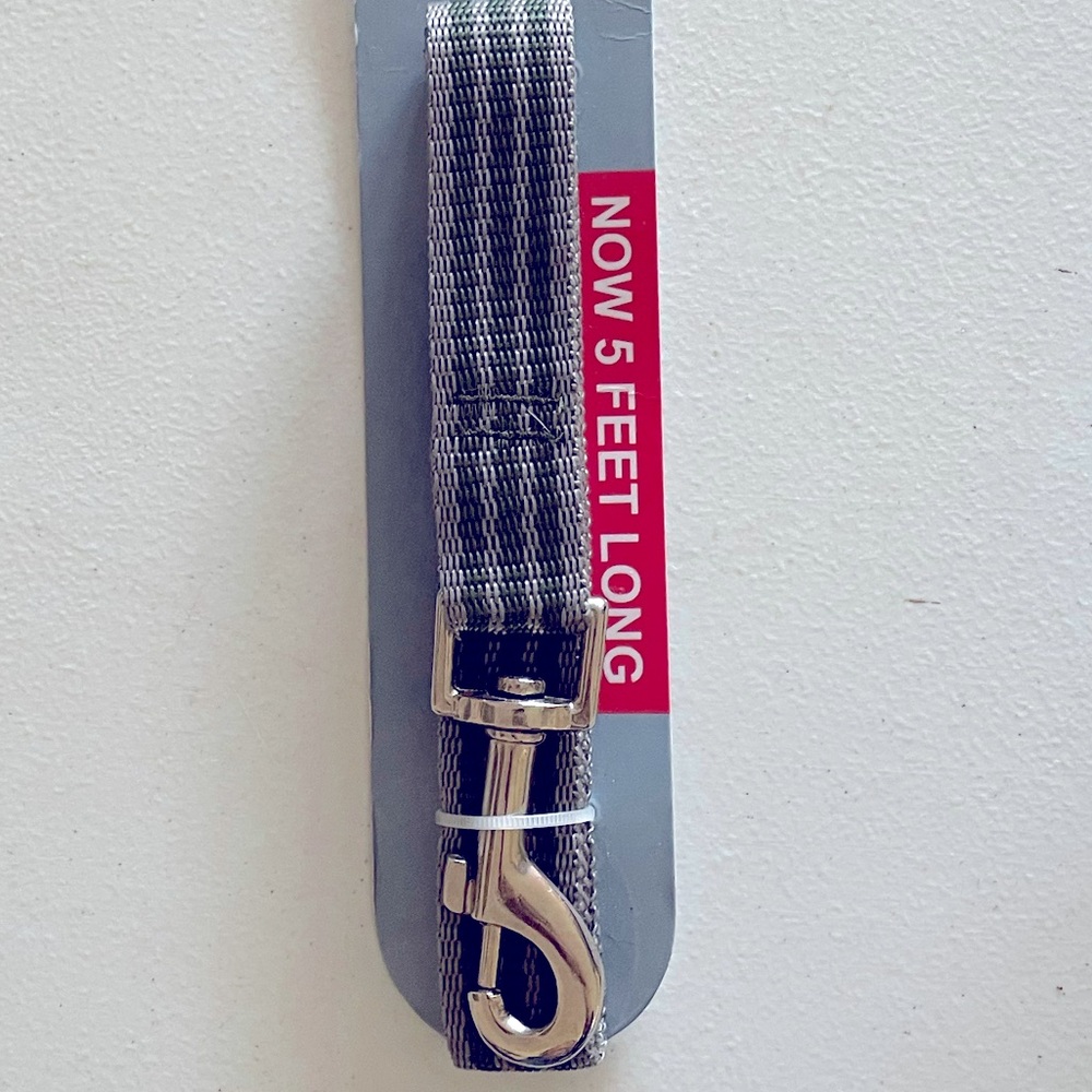 Dog Leash: NWT Striped 5-foot, XL